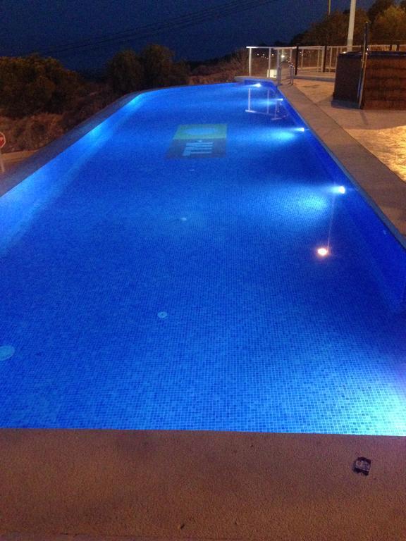 Nova Beach Paradise Apartment กราน อาลากันต์ ภายนอก รูปภาพ
